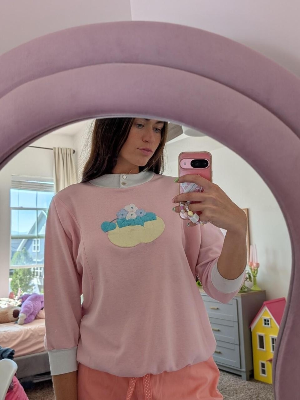 Pink Retro Floral Pumpkin Sweatshirt Size Small